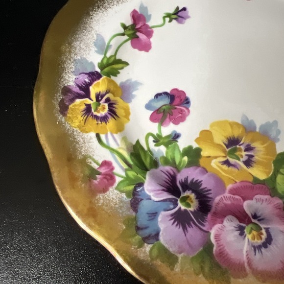 Gorgeous Vintage Queen Anne #5216 Pansies Gold 8" Plate Made in‎ England Rare! - Picture 5 of 8